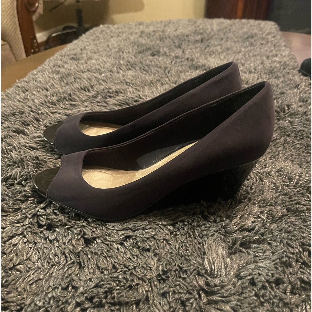 Bandolino wedge black dress shoe